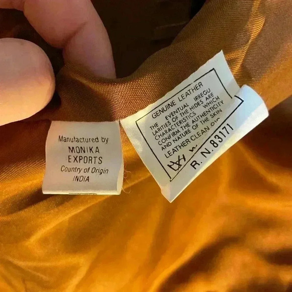 Mine & Bill’s outfitters vest used - Picture 11 of 12